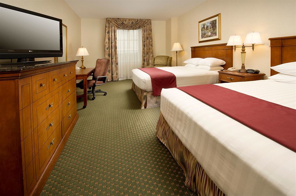 Drury Inn & Suites Charlotte Northlake מראה חיצוני תמונה